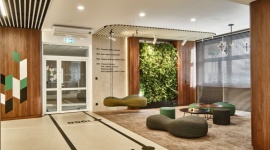 Podłoga do zadań specjalnych. Marmoleum w projektach komercyjnych. Dom, LIFESTYLE - W ciągu ostatnich dwóch dekad wnętrza punktów usługowych, sklepów, biur, placówek edukacyjnych i medycznych zmieniły się nie do poznania.