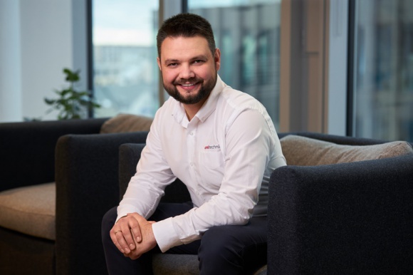 Rozmowa z Krzysztofem Bernaciakiem, prokurentem w AMB Technic Dom, LIFESTYLE - AMB Technic od 27 lat specjalizuje się w technologiach precyzyjnego i powtarzalnego dozowania płynów montażowych.
